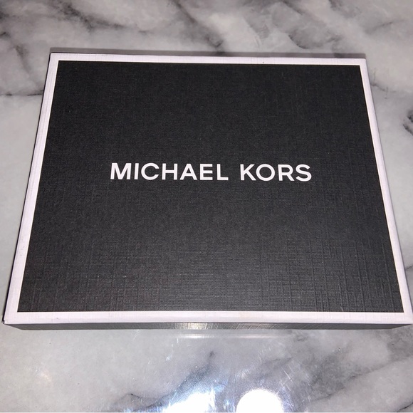 MICHAEL KORS MEN'S "JET SET" TAN LUGGAGE LEATHER PASSCASE WALLET $98 NWT - Picture 6 of 10